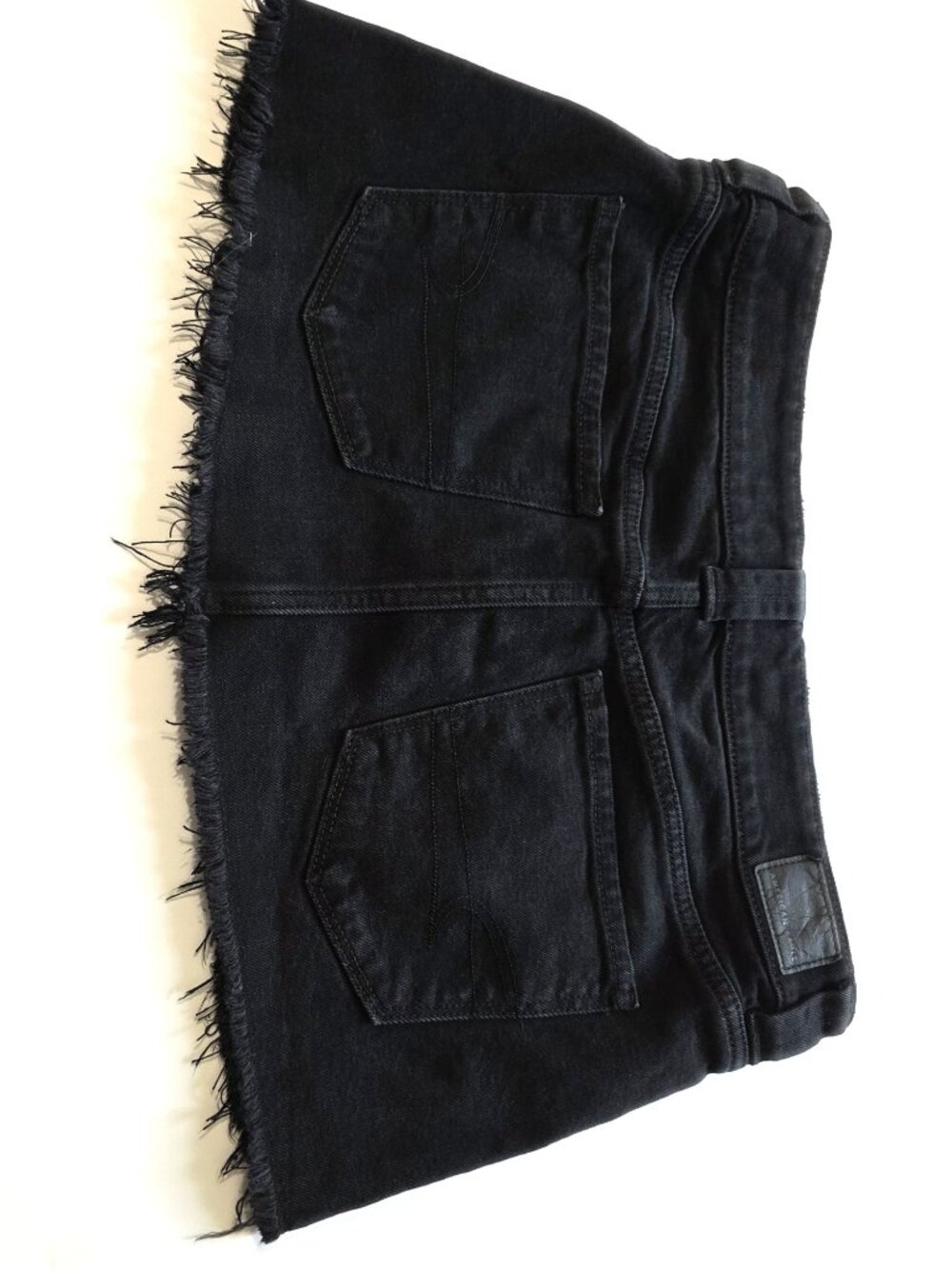 American Eagle Black Denim Raw Hem Micro Mini Skirt Size 8 - Picture 4 of 10